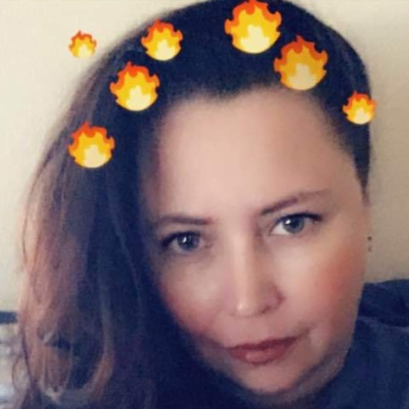 Meet your Posher, Jessica - Picture 2 of 2